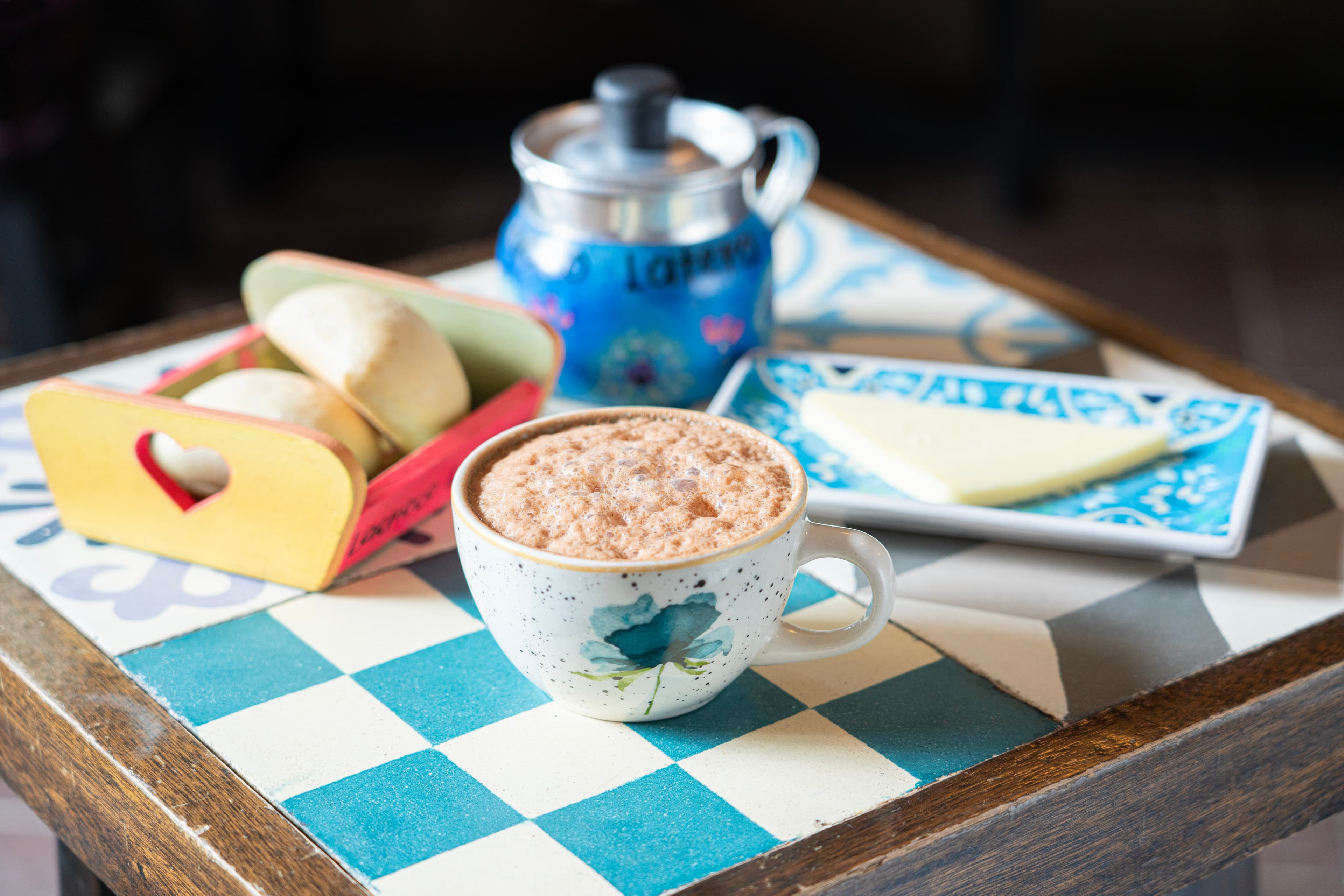 Taller de chocolate artesanal en La Macarena, Bogotá